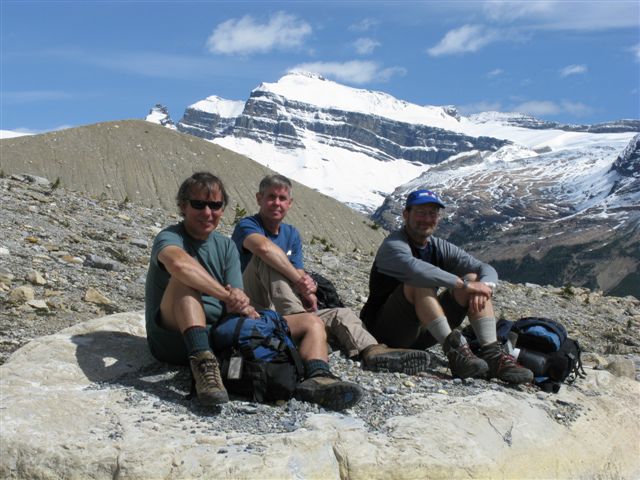 1859-Peter, Dick, & Marc, Iceline Hike.JPG